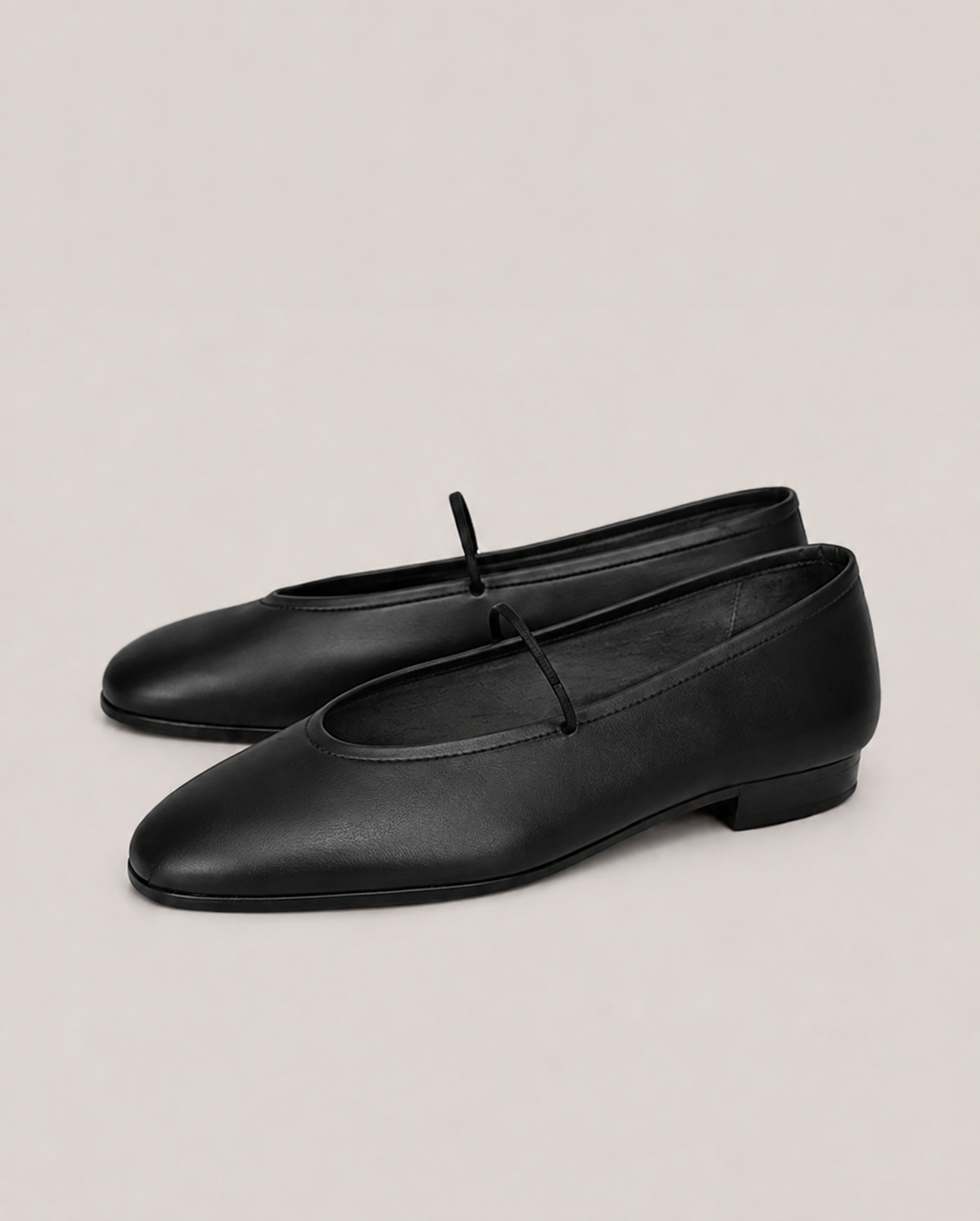 Deia - Black Leather