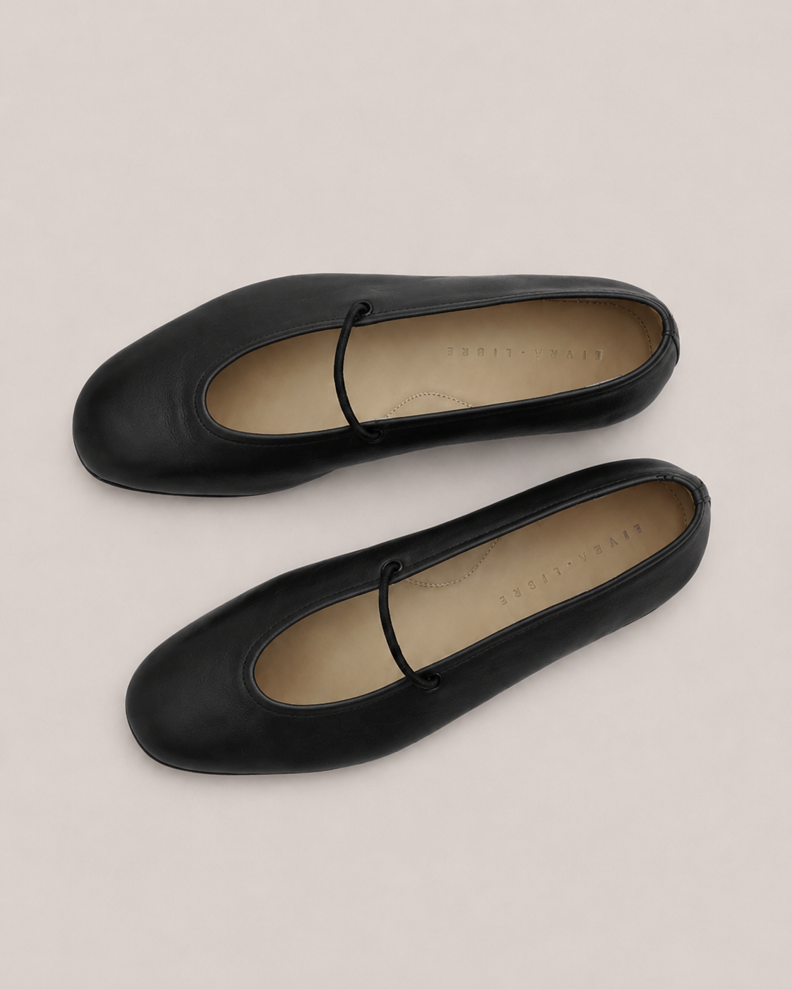 Deia - Black Leather