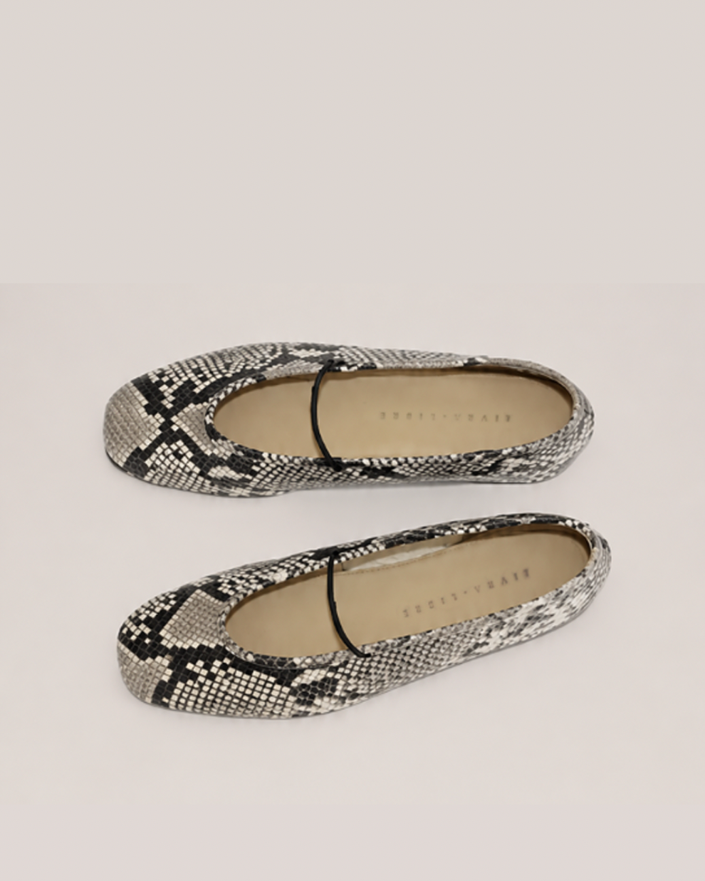 Deia - Snake Leather